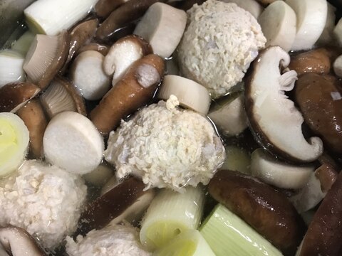 レンコン鶏団子とキノコの塩スープ